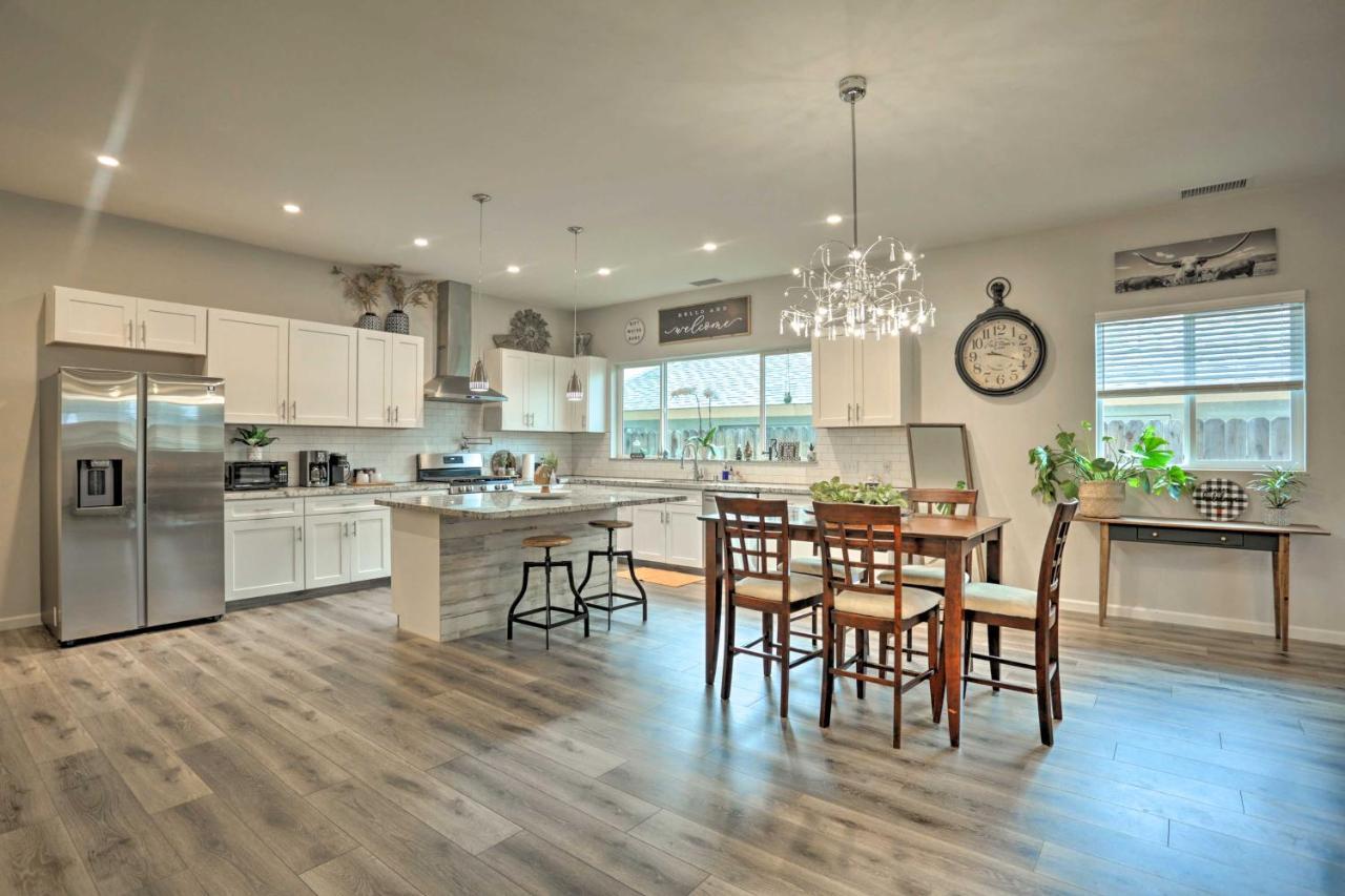 Stunning Clovis Home About 1 Mile To Old Town! Eksteriør bilde